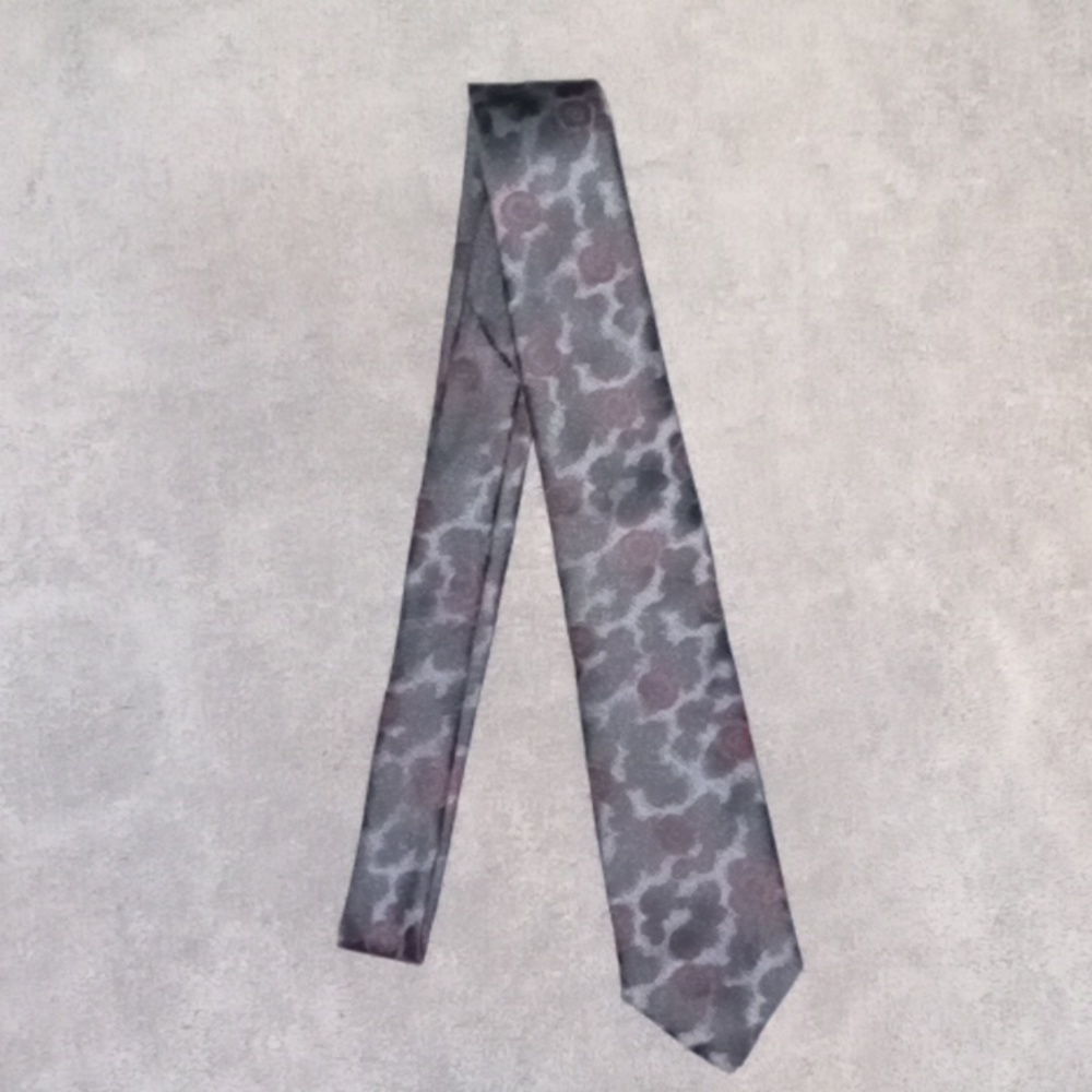 John Henry tie